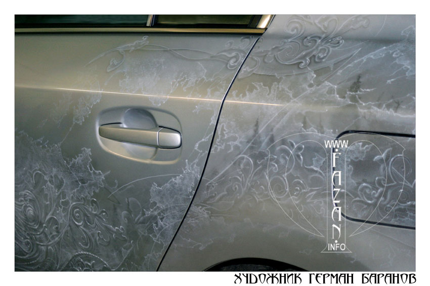 Аэрография на автомобиле Toyota Avensis. Морозные узоры. Фото 05.