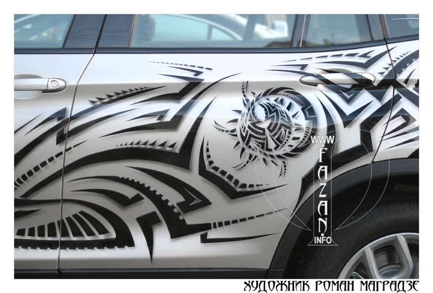 Стилизованная под трайблы тату на авто BMW X3, фото 15.