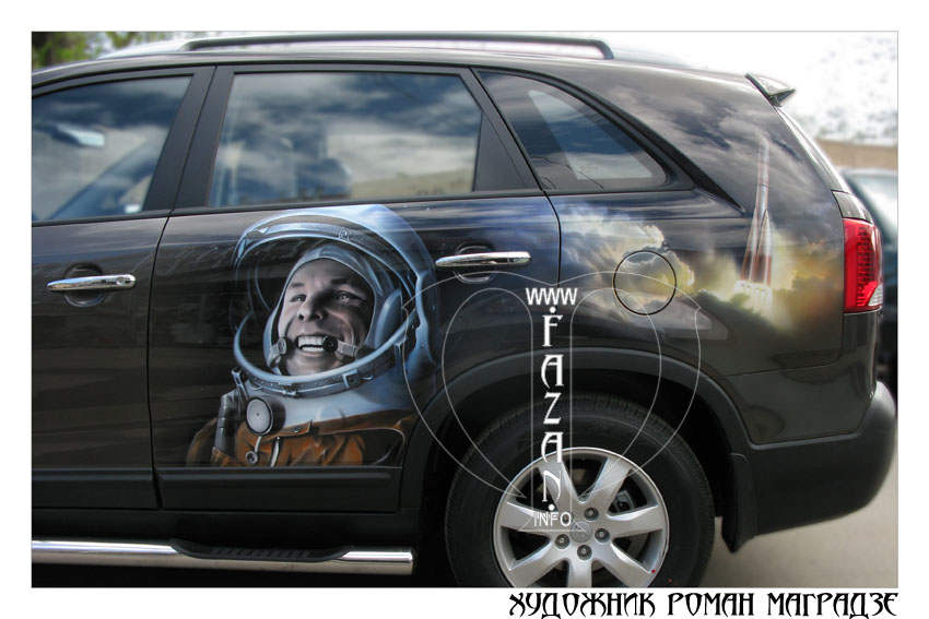Аэрография "Гагарин" на автомобиле KIA SORENTO, фото 02.
