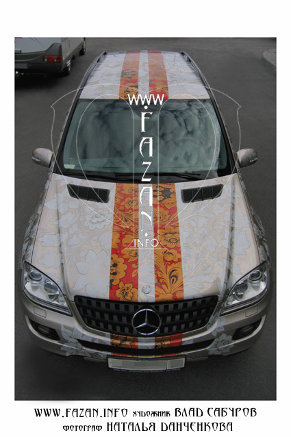 Аэрография  в стиле хохлома на автомобиле Mercedes Benz ML 350. Фото 06.
