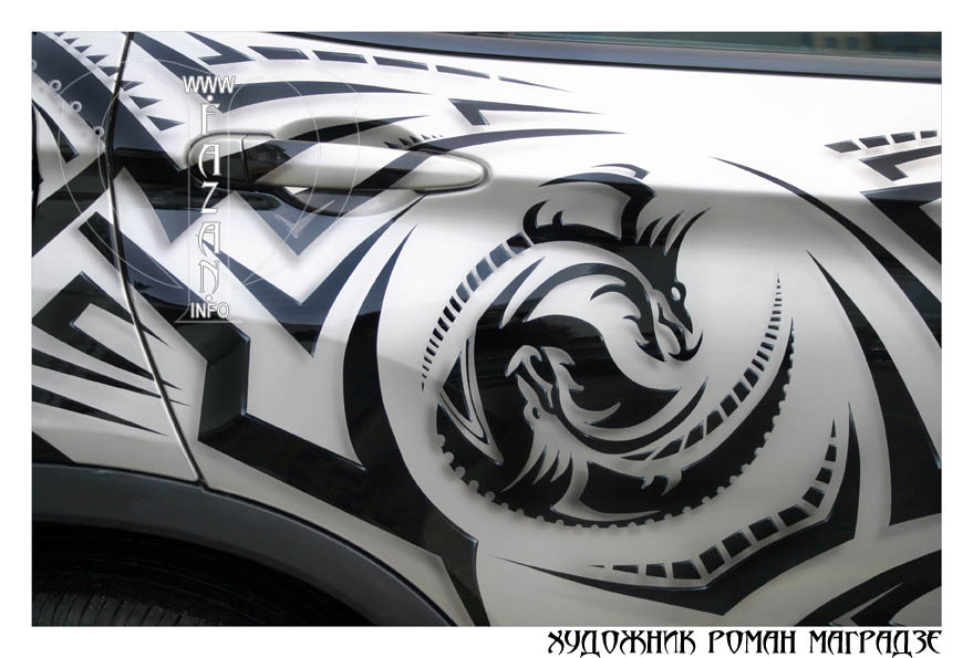 Стилизованная под трайблы тату на авто BMW X3, фото 08.
