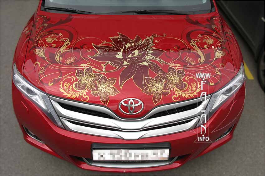 Цветочный узор на красном автомобиле  Toyota Venza, фото 5.