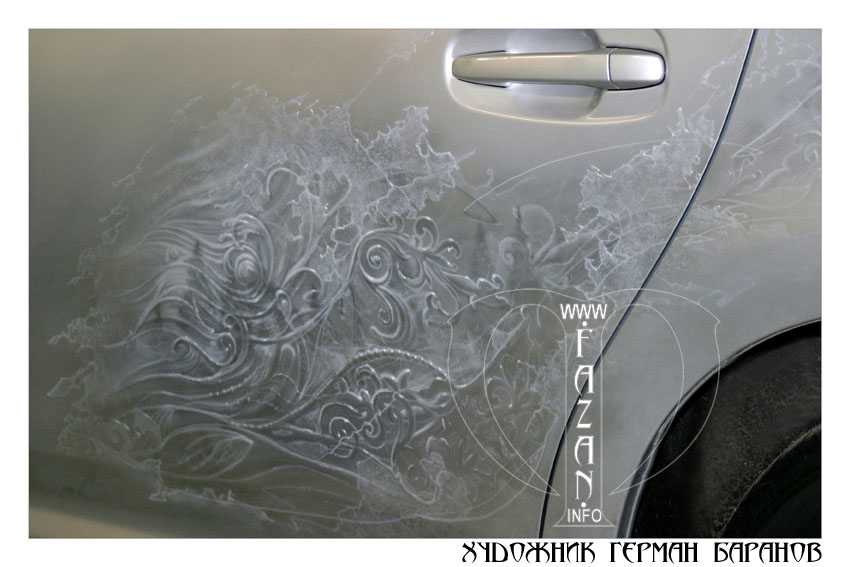 Аэрография на автомобиле Toyota Avensis. Морозные узоры. Фото 04.