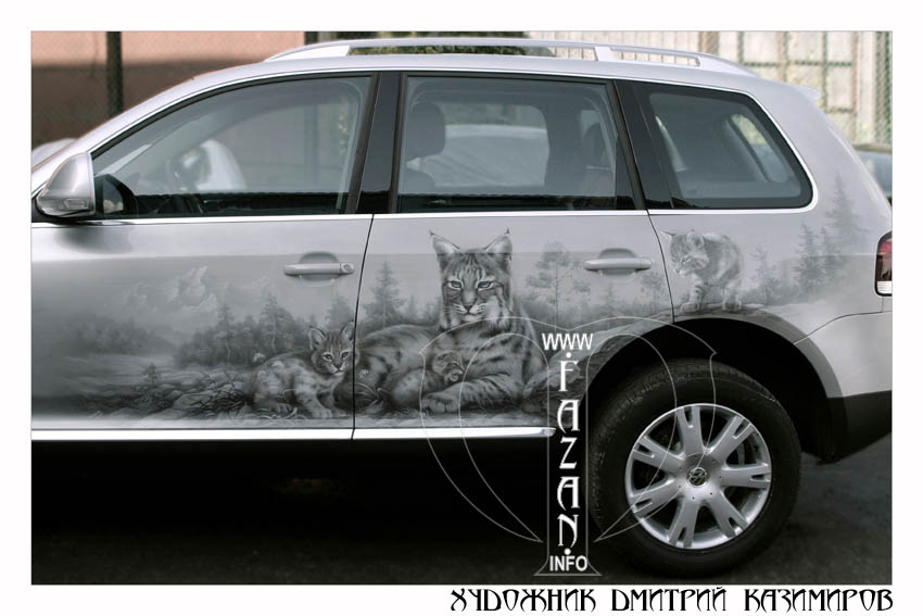 Аэрография рыси на автомобиле VW Touareg. Фото 11.