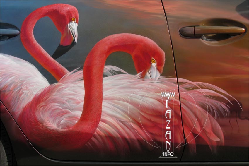 Грациозные птицы фламинго в аэрографии на серой Mazda 3, фото 13.