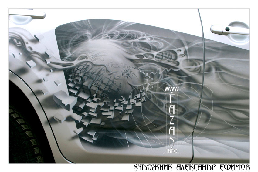 Абстрактный рисунок на автомобиле Toyota RAV4. Фото 17.
