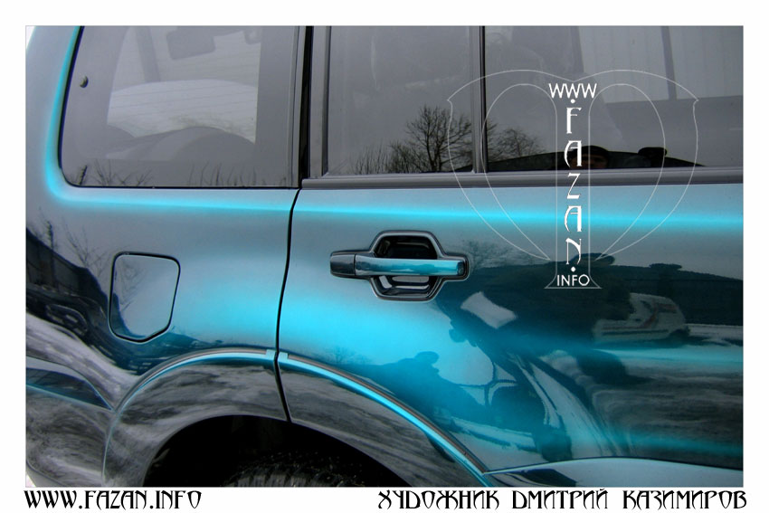 Эксклюзивная покраска темно-синего Mitsubishi Pajero 4. Фото 06.