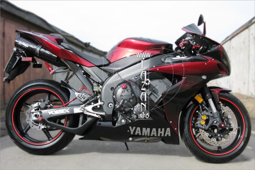 Эксклюзивная покраска методом аэрографии мотоцикла Yamaha R1, фото 01.