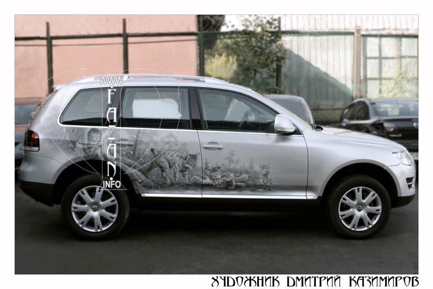 Аэрография рыси на автомобиле VW Touareg. Фото 02.